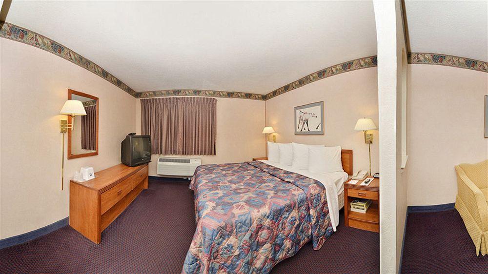 Quality Inn & Suites Albuquerque North Near Balloon Fiesta Park Екстер'єр фото