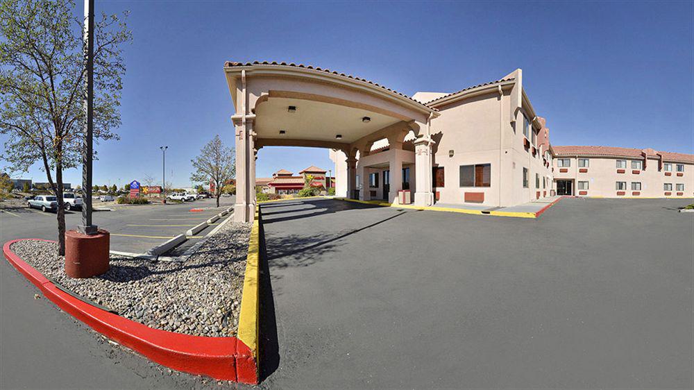 Quality Inn & Suites Albuquerque North Near Balloon Fiesta Park Екстер'єр фото