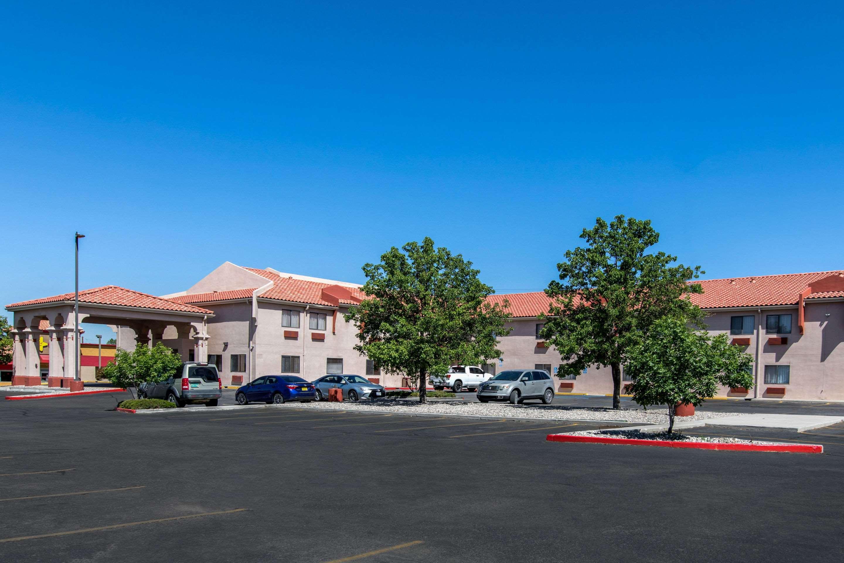 Quality Inn & Suites Albuquerque North Near Balloon Fiesta Park Екстер'єр фото