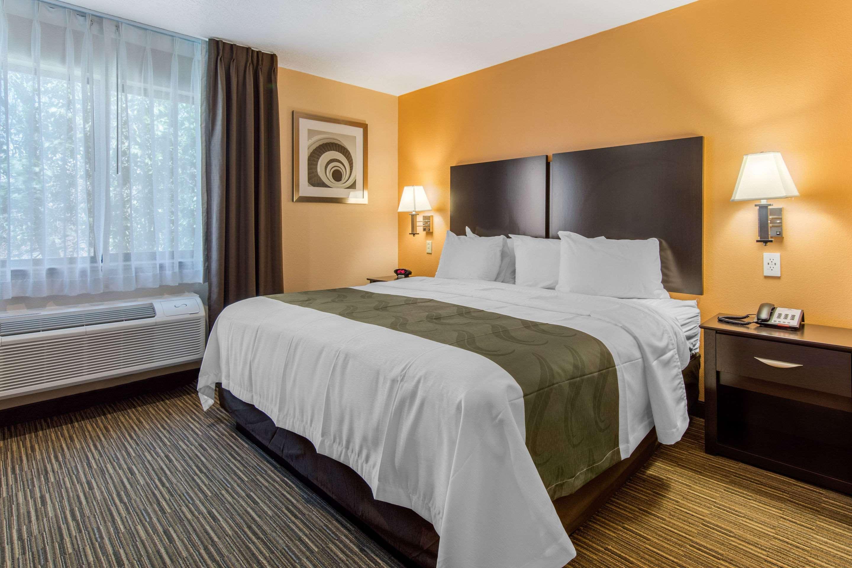 Quality Inn & Suites Albuquerque North Near Balloon Fiesta Park Екстер'єр фото
