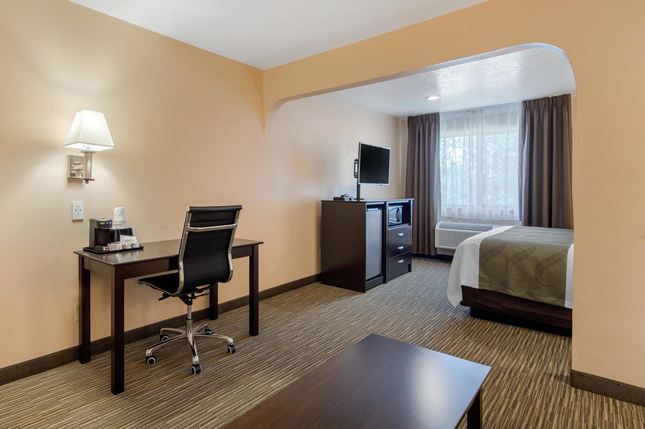 Quality Inn & Suites Albuquerque North Near Balloon Fiesta Park Екстер'єр фото